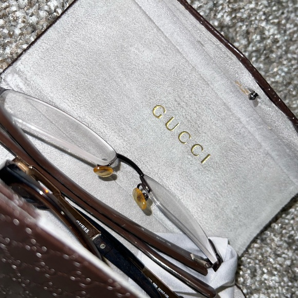 Gucci & Guess Frames & Eyeglass Case - Picture 9 of 10